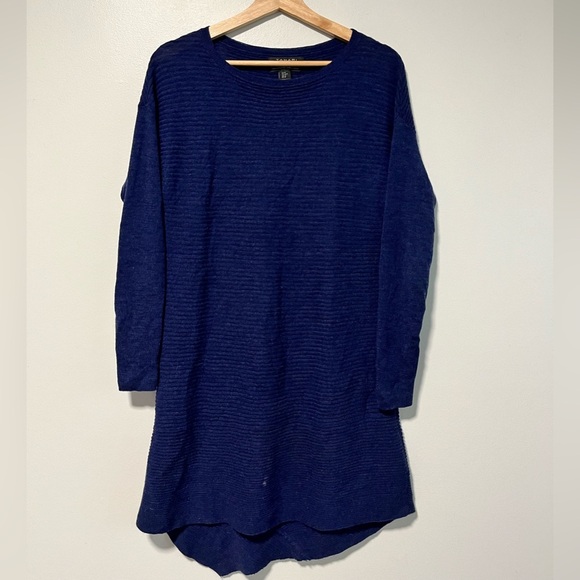 Tahari Navy Blue Ribbed Merino Wool Tunic Sweater - Size M - Picture 1 of 13